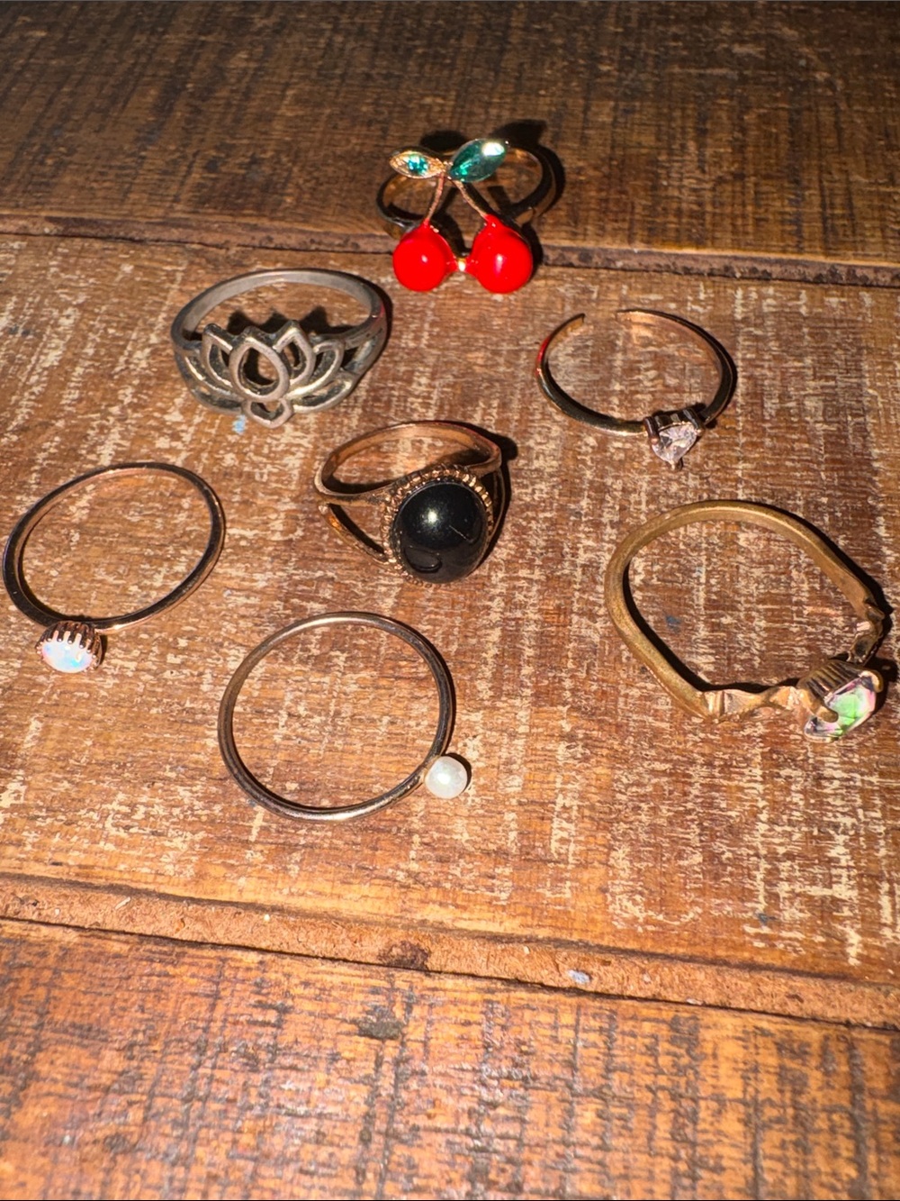 Lot of 7 stackable rings - Unbranded